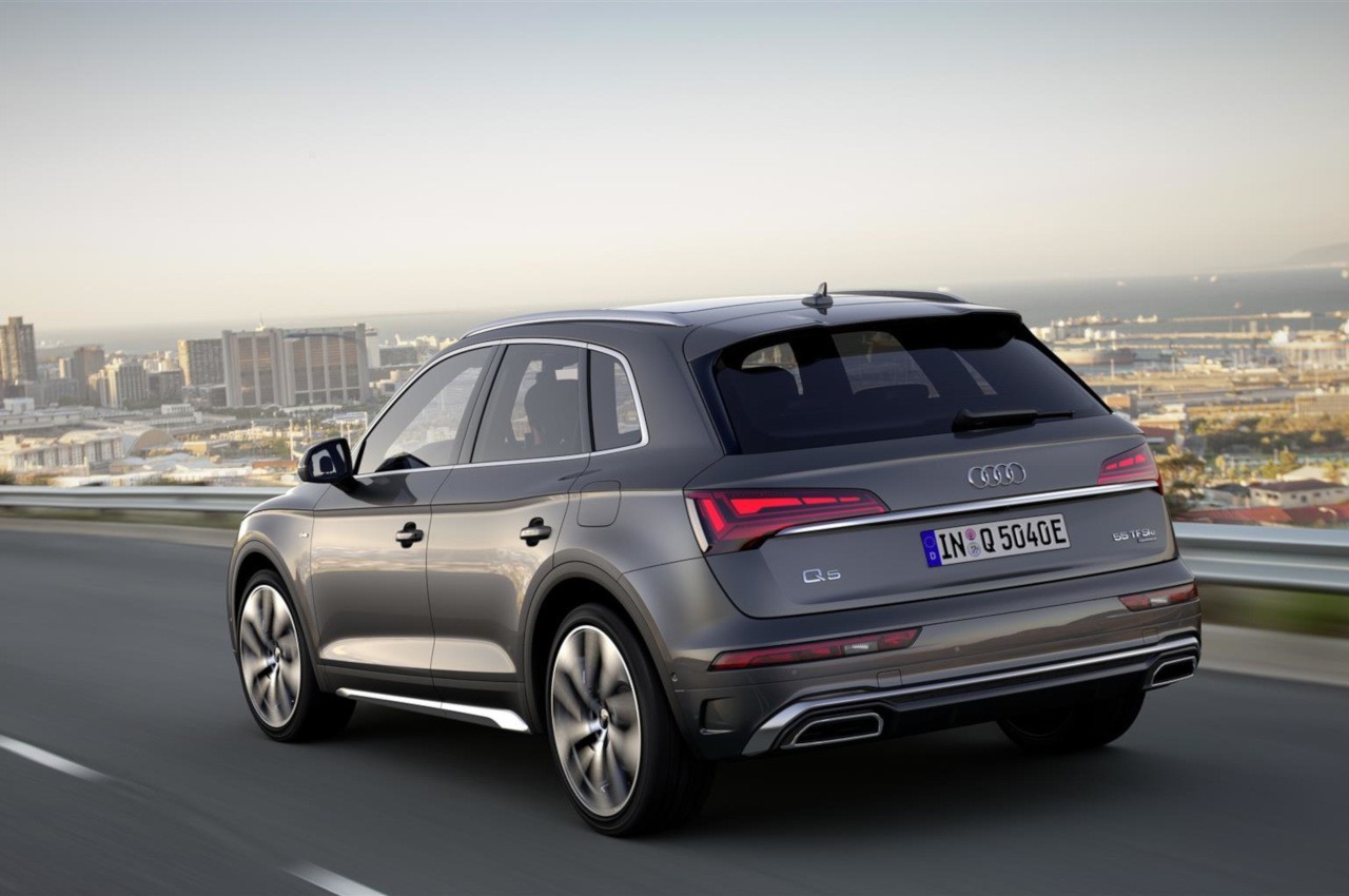 Audi Q5 TFSI e quattro S tronic 2021: immagini ufficiali