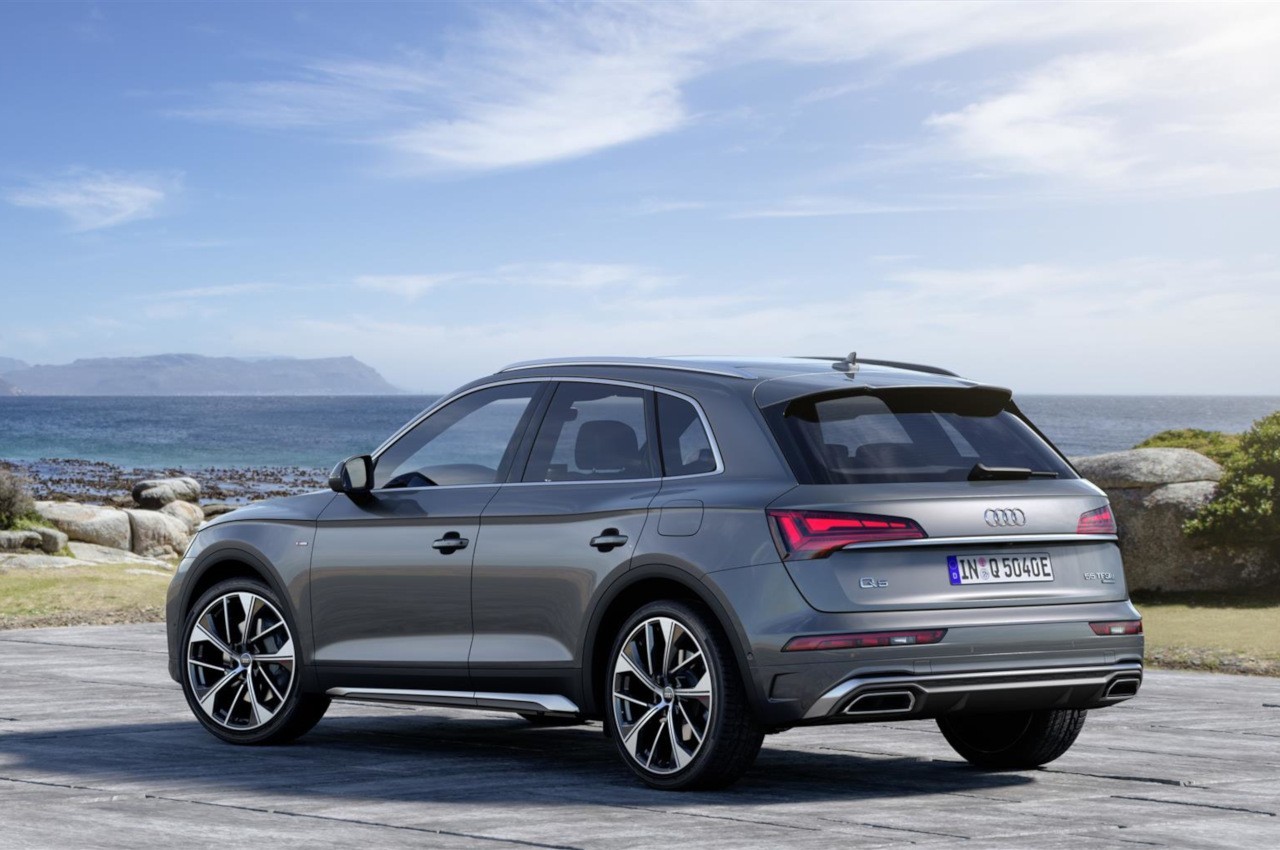 Audi Q5 TFSI e quattro S tronic 2021: immagini ufficiali