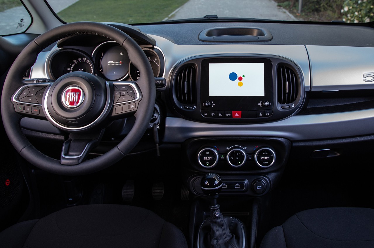 Fiat 500 Hey Google