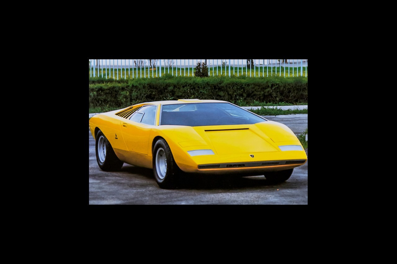 Lamborghini Countach LP500 1971: immagini ufficiali