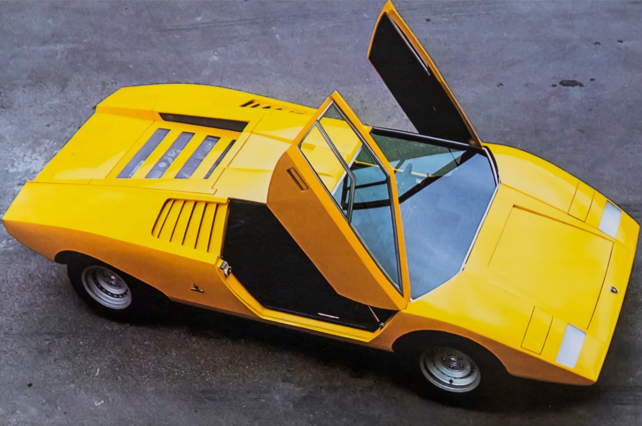 Lamborghini Countach LP500 1971: immagini ufficiali