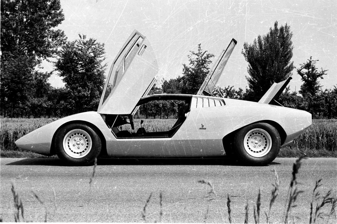 Lamborghini Countach LP500 1971: immagini ufficiali