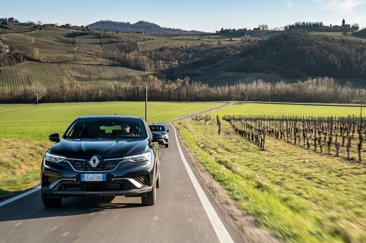 Renault Arkana: immagini ufficiali