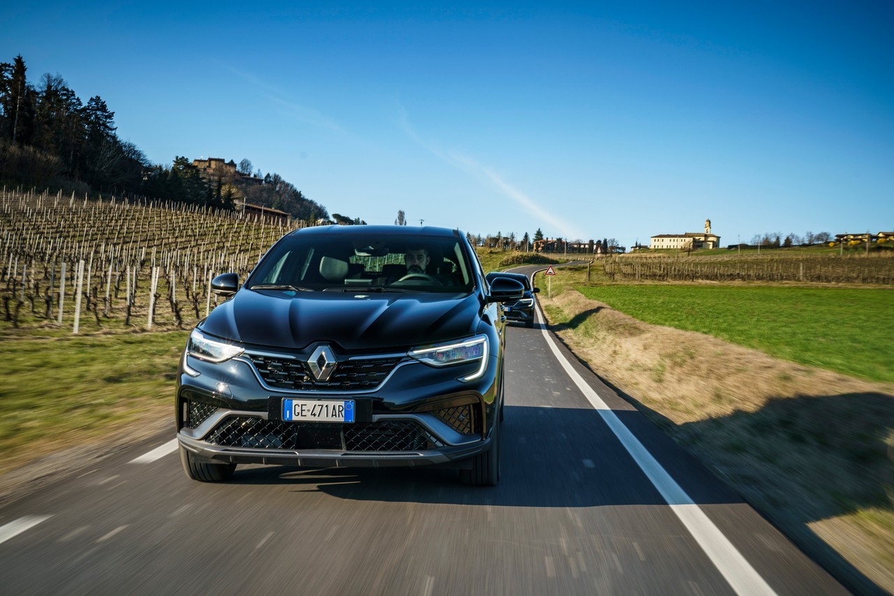 Renault Arkana: immagini ufficiali