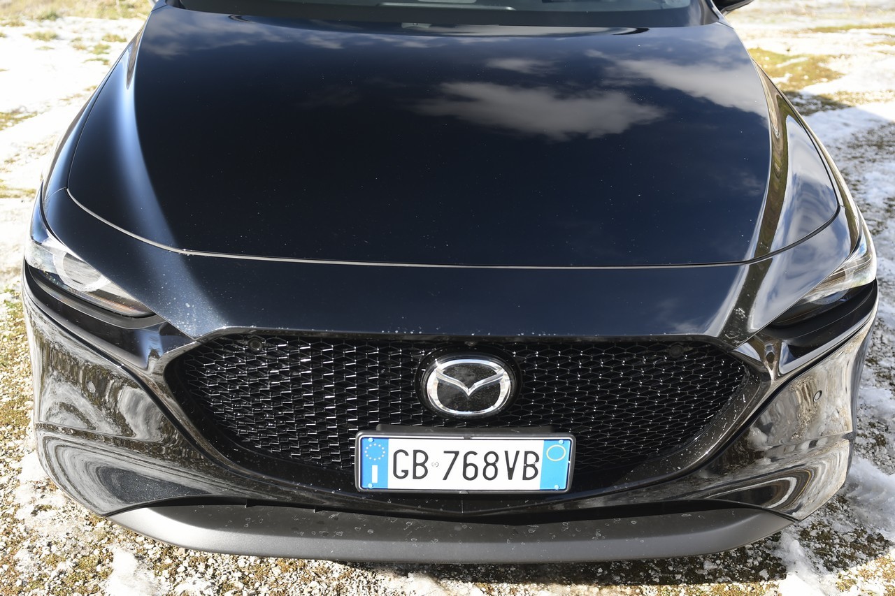 Mazda 3 Skyactiv-G M Hybrid 6AT: la prova su strada