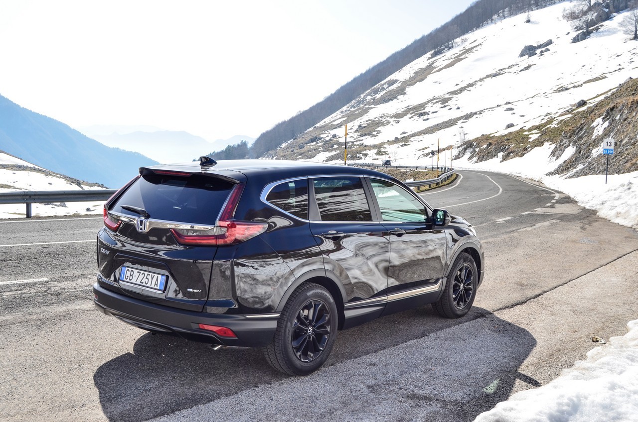 Honda CR-V e:HEV Sport Line: prova su strada