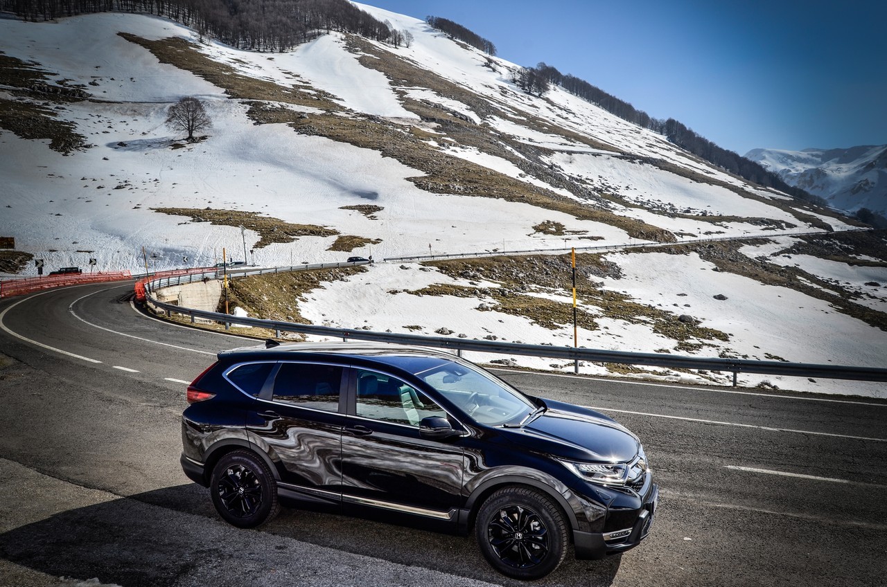 Honda CR-V e:HEV Sport Line: prova su strada