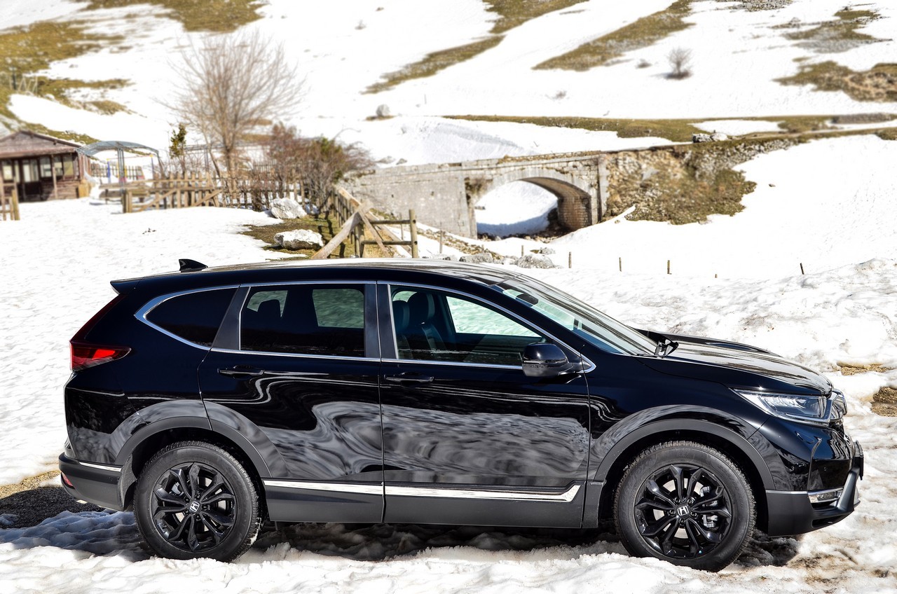 Honda CR-V e:HEV Sport Line: prova su strada