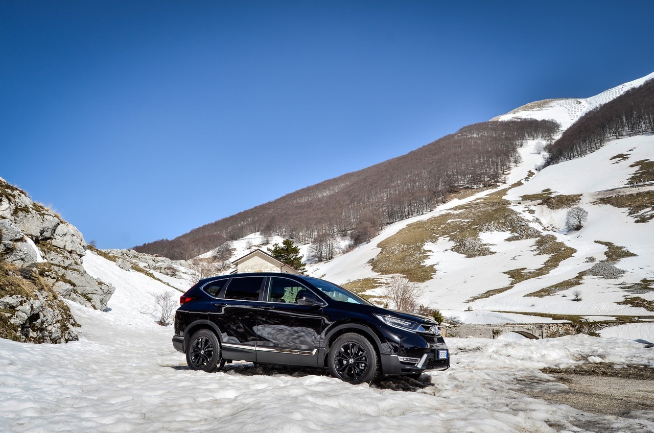 Honda CR-V e:HEV Sport Line: prova su strada