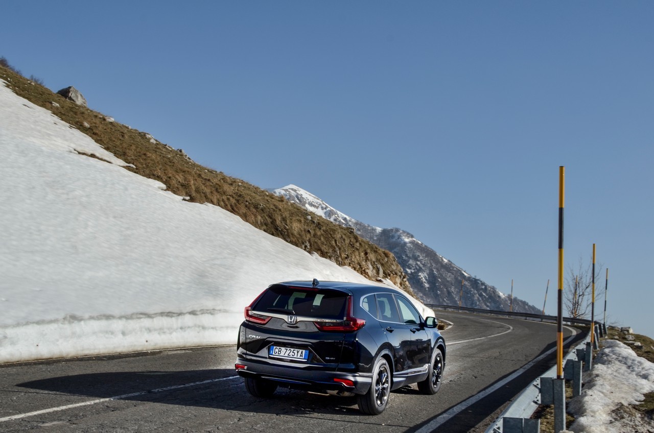 Honda CR-V e:HEV Sport Line: prova su strada