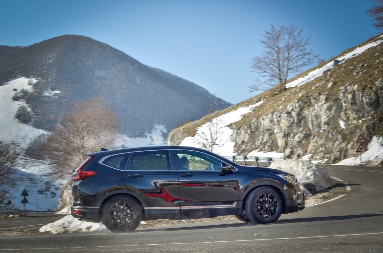 Honda CR-V e:HEV Sport Line: prova su strada