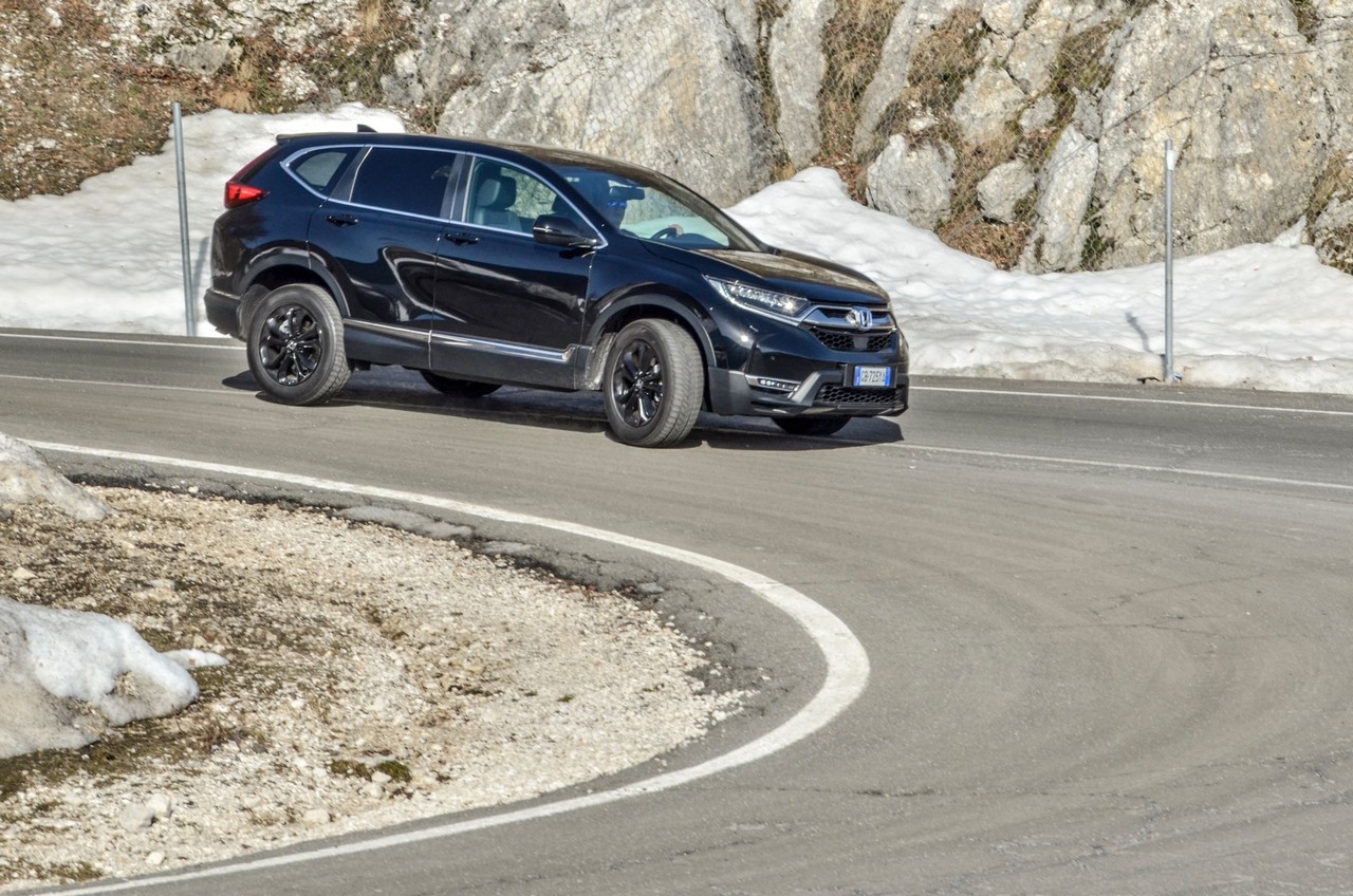 Honda CR-V e:HEV Sport Line: prova su strada