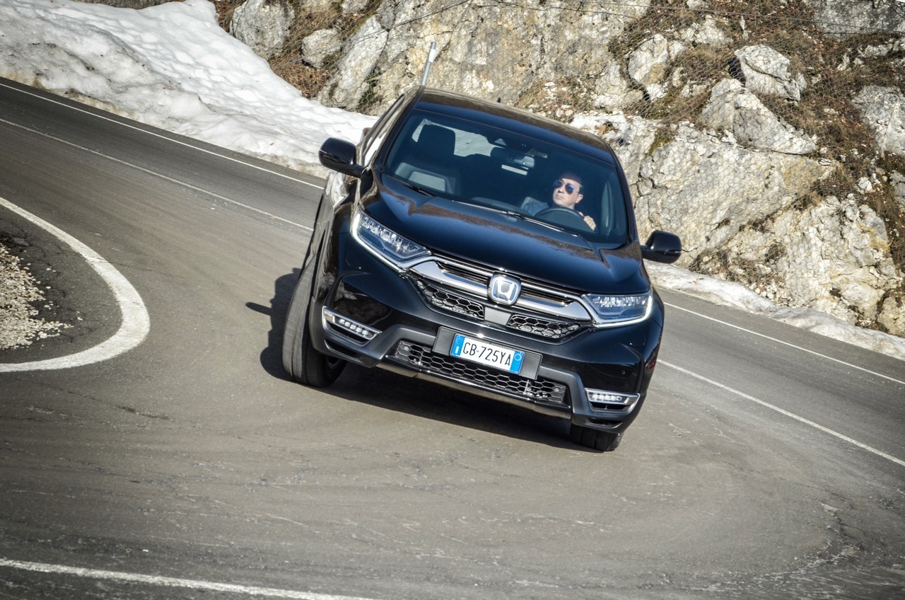 Honda CR-V e:HEV Sport Line: prova su strada