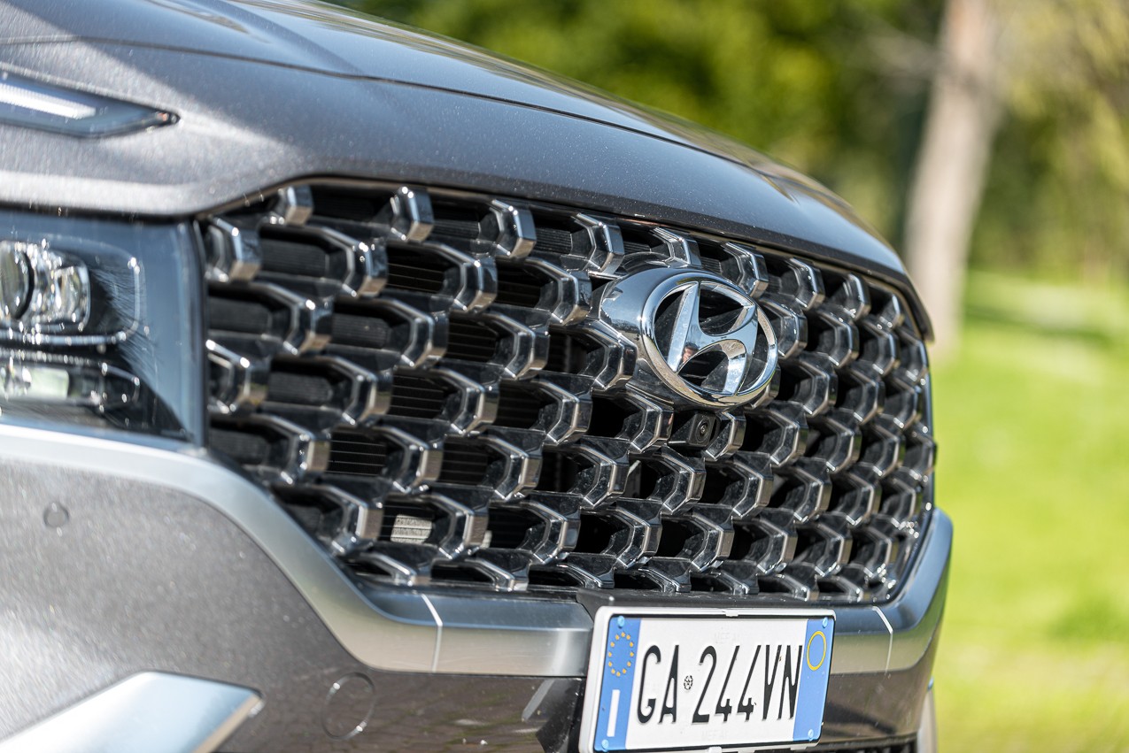 Hyundai Santa Fe 20th Anniversary 4WD: prova su strada