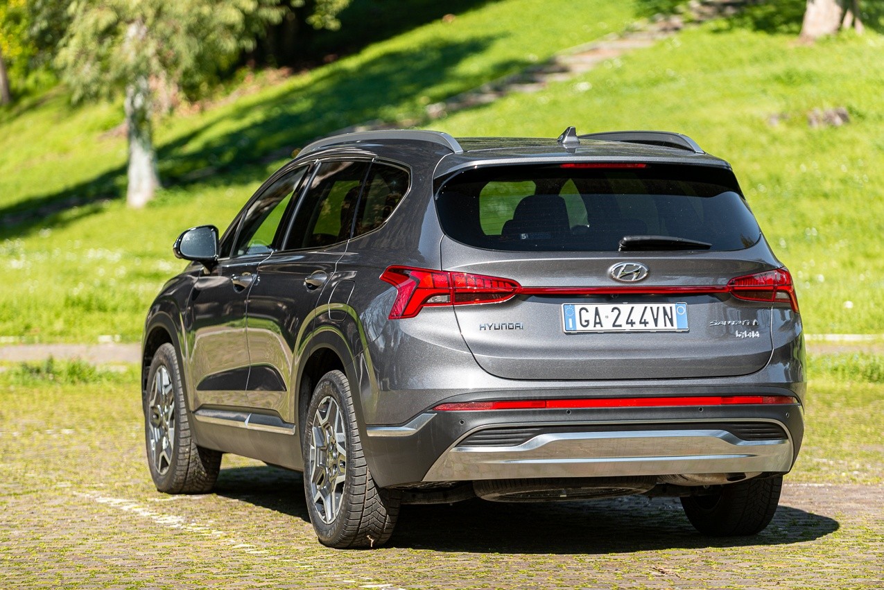 Hyundai Santa Fe 20th Anniversary 4WD: prova su strada