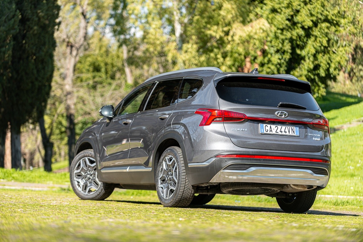 Hyundai Santa Fe 20th Anniversary 4WD: prova su strada