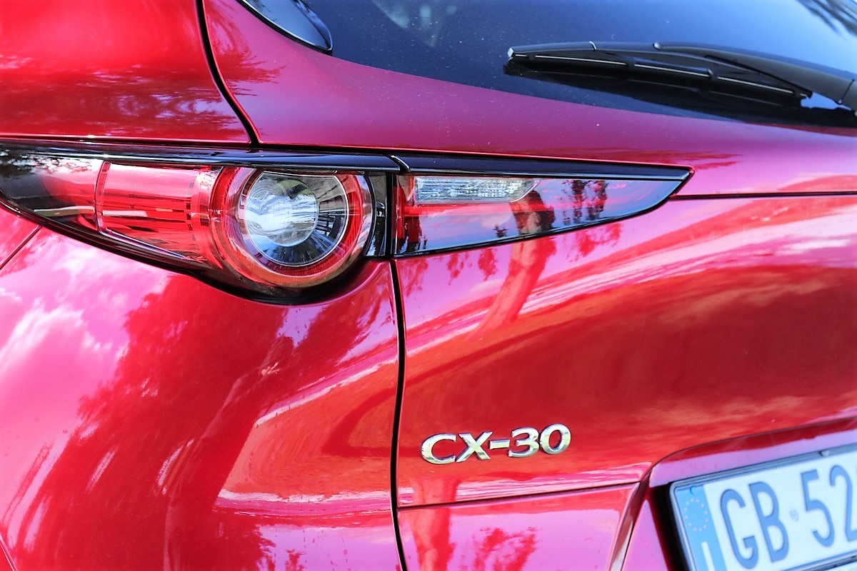 Mazda CX-30 SKYACTIV-G M HYBRID 6MT: la prova su strada