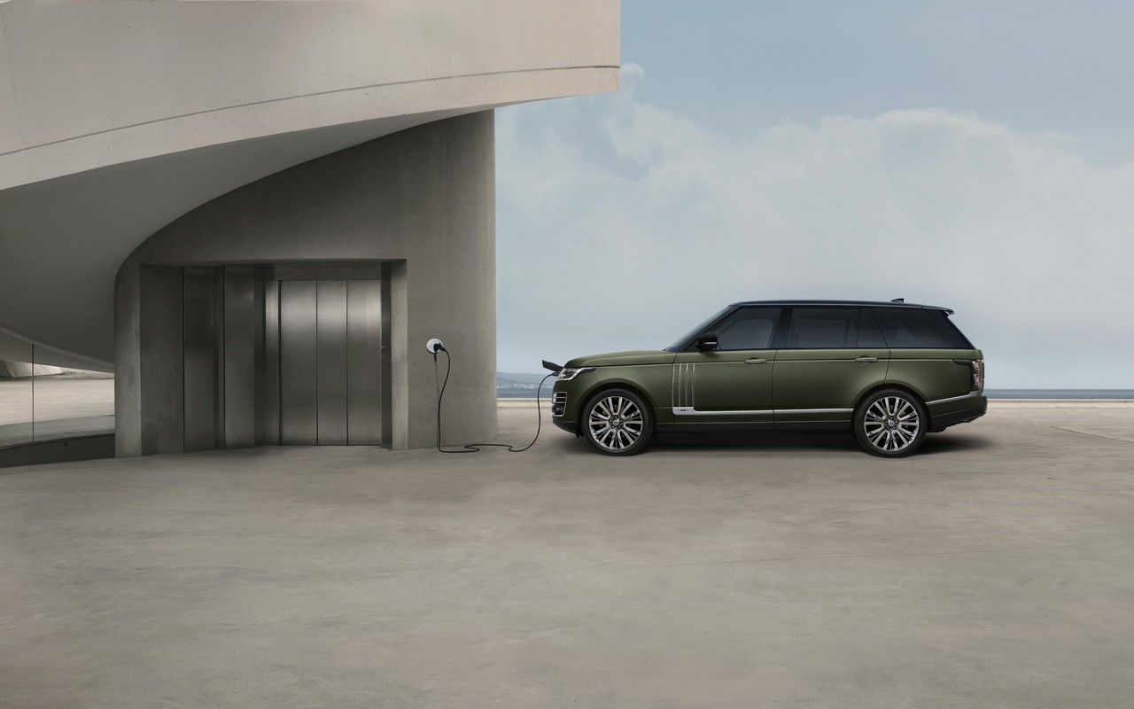 Range Rover SVAutobiography Ultimate edition: le immagini ufficiali