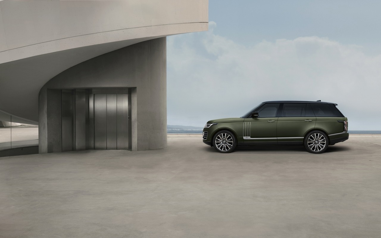 Range Rover SVAutobiography Ultimate edition: le immagini ufficiali