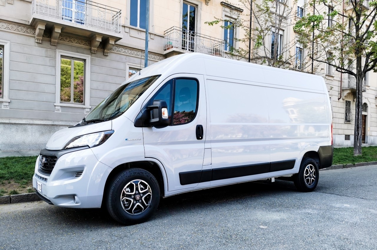 Fiat E-Ducato 2021: immagini ufficiali