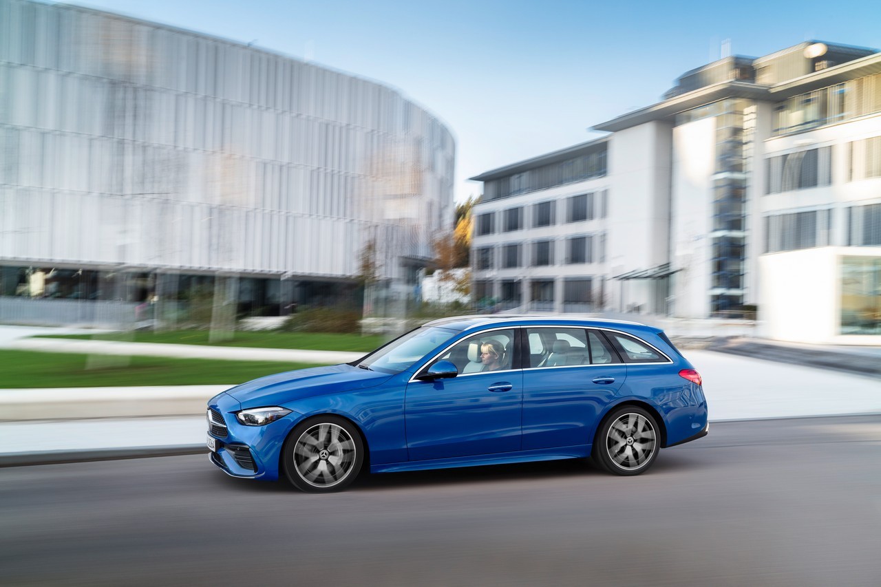 Mercedes Classe C berlina e Station Wagon 2021: immagini ufficiali