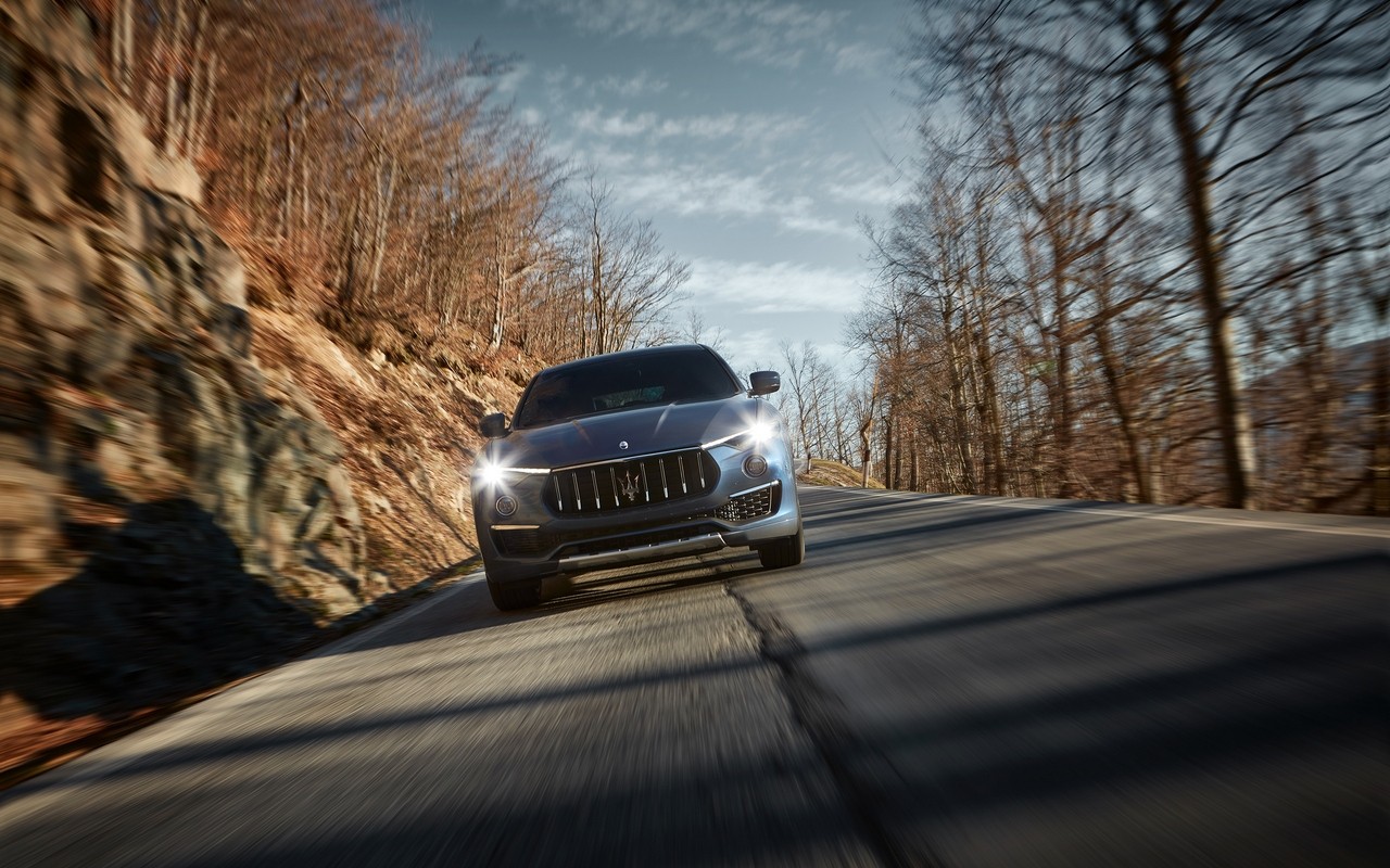 Maserati Levante Hybrid: le immagini ufficiali