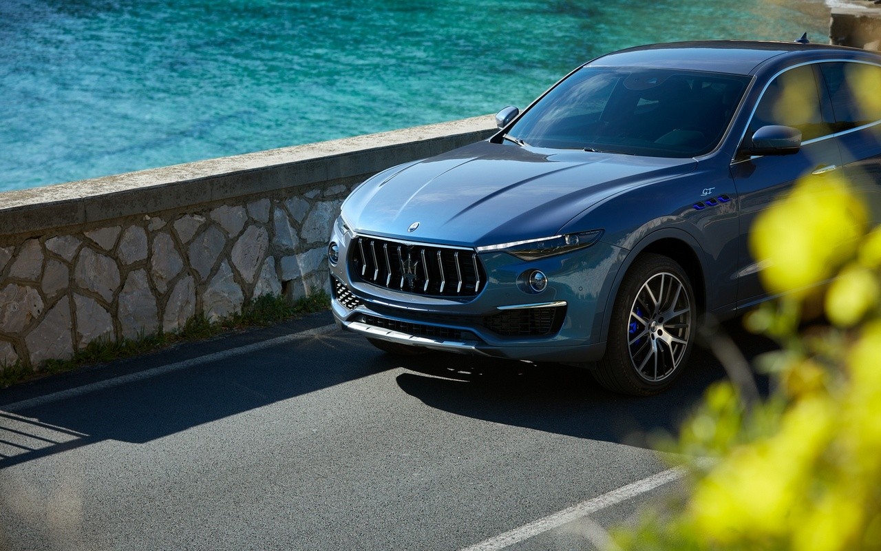 Maserati Levante Hybrid: le immagini ufficiali