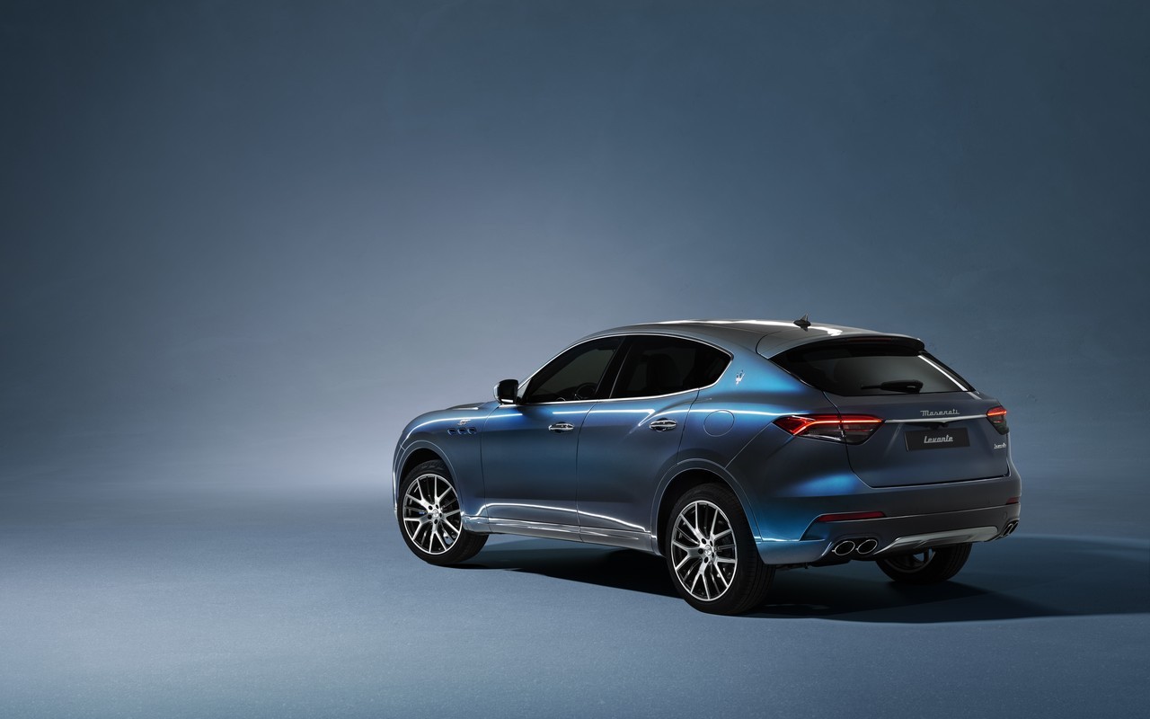 Maserati Levante Hybrid: le immagini ufficiali