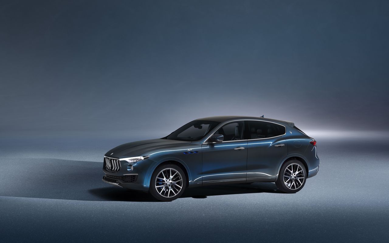 Maserati Levante Hybrid: le immagini ufficiali