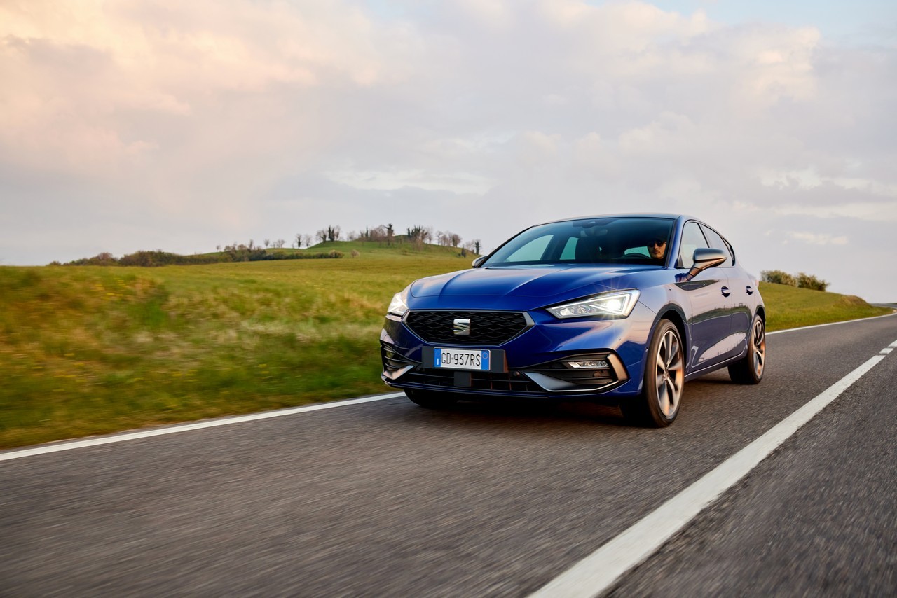 Seat Leon hatchback e Sportstourer TGI 2021: primo contatto