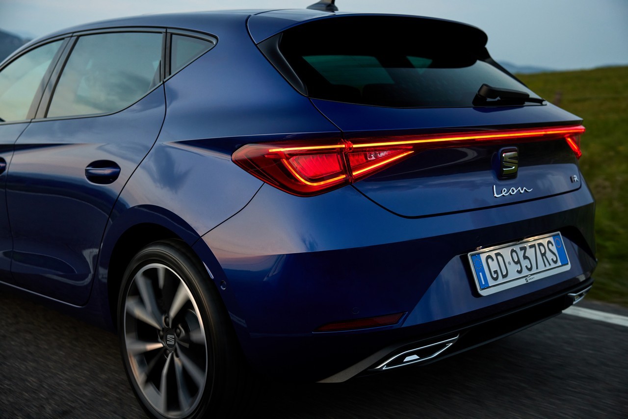 Seat Leon hatchback e Sportstourer TGI 2021: primo contatto