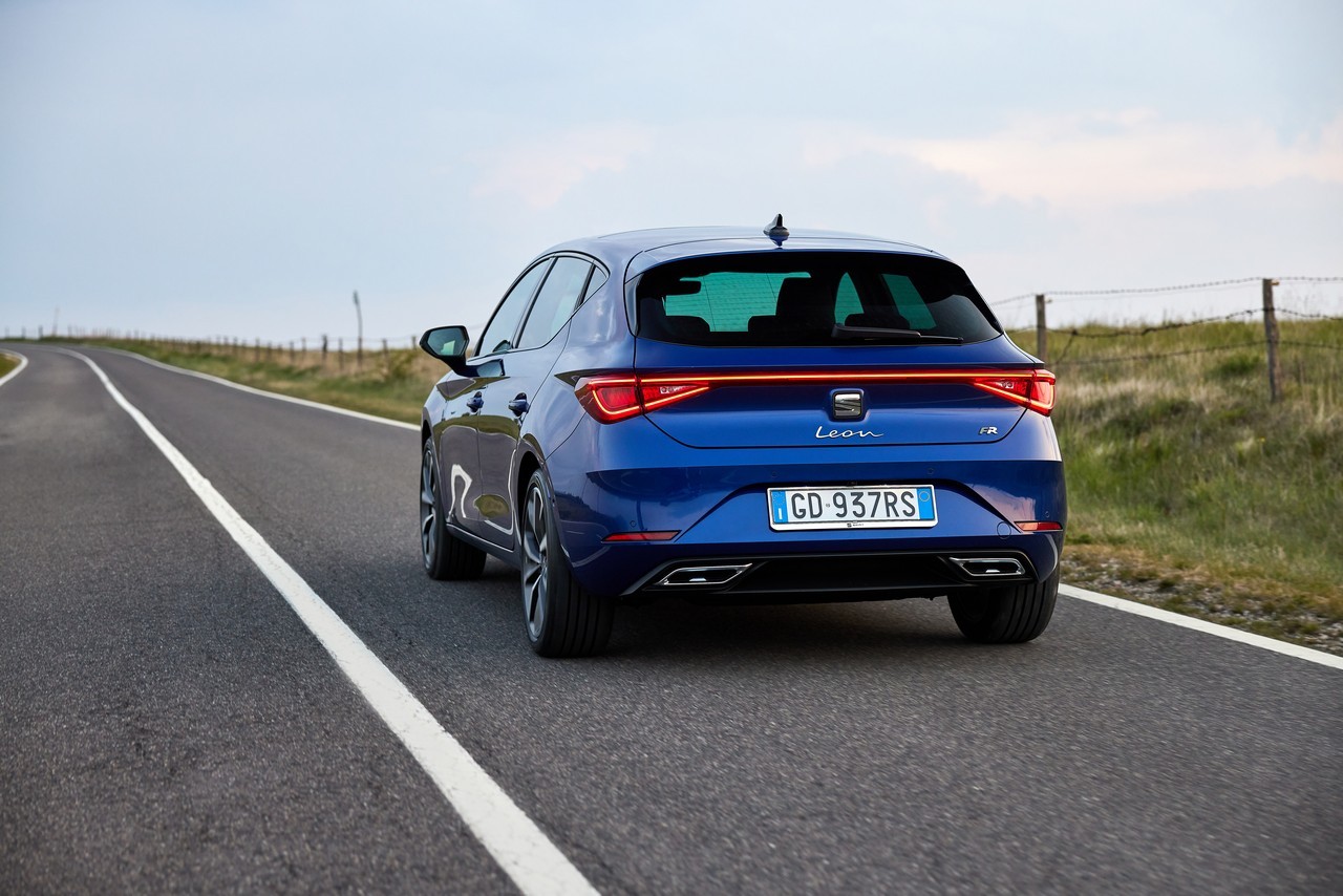 Seat Leon hatchback e Sportstourer TGI 2021: primo contatto