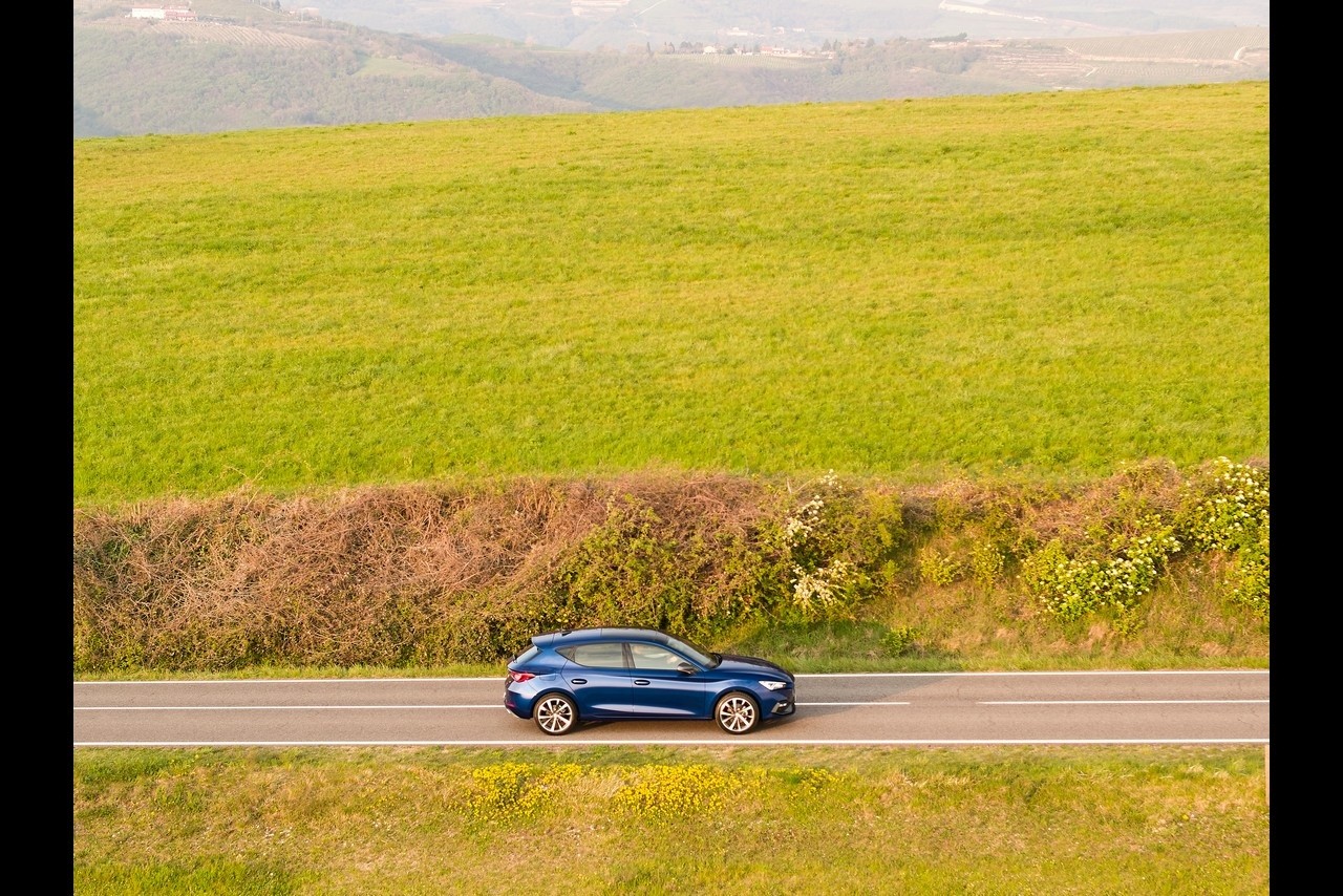 Seat Leon hatchback e Sportstourer TGI 2021: primo contatto