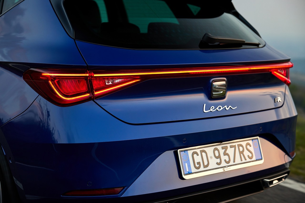 Seat Leon hatchback e Sportstourer TGI 2021: primo contatto