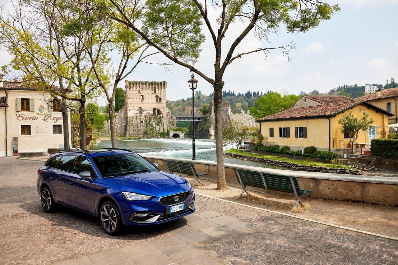 Seat Leon hatchback e Sportstourer TGI 2021: primo contatto