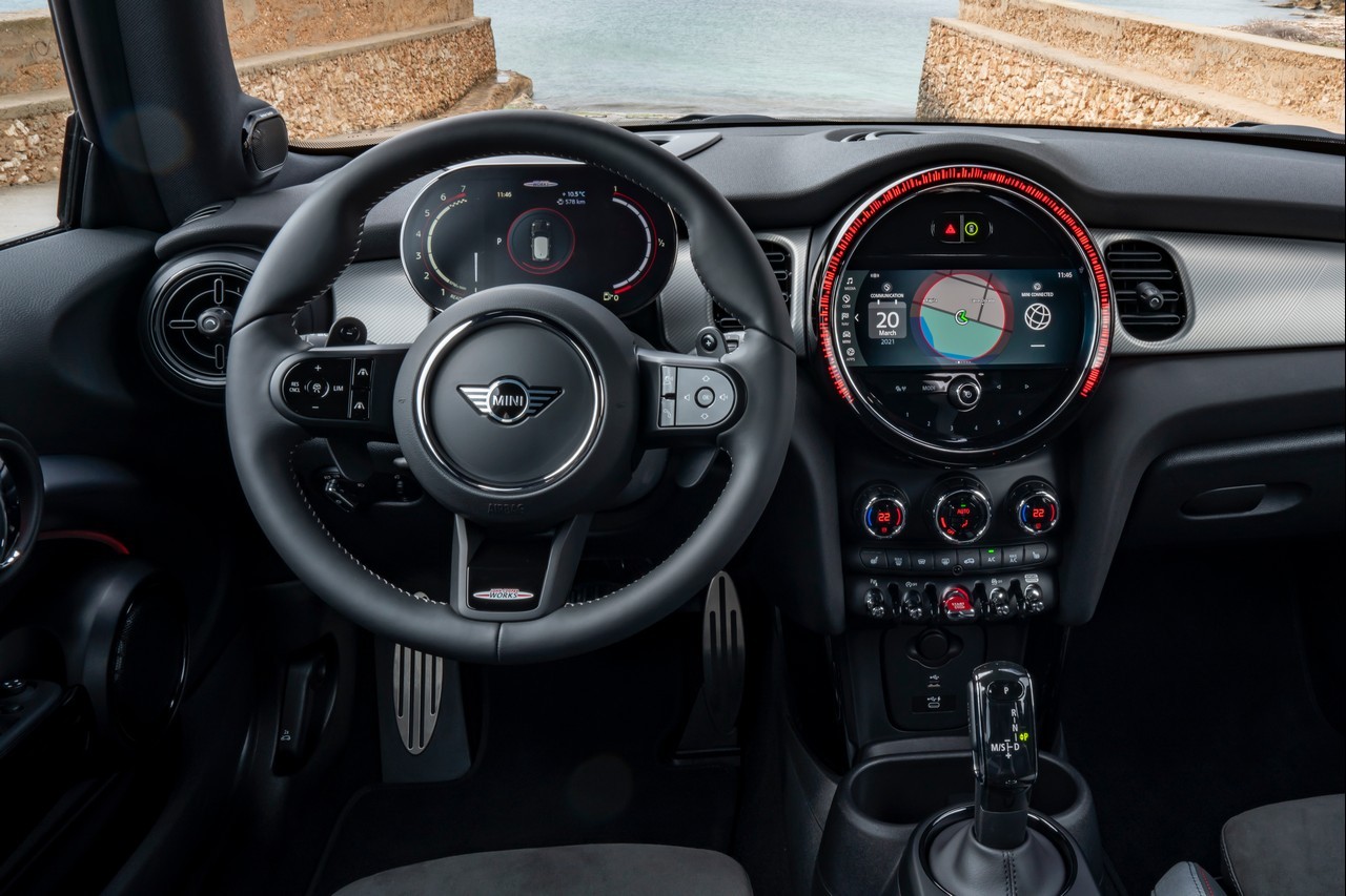 Mini John Cooper Works e Cabrio 2021: immagini ufficiali