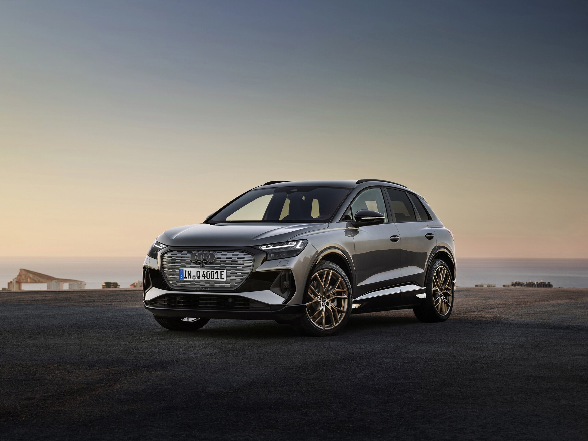 Audi Q4 e-tron e Q4 Sportback e-tron: le immagini ufficiali