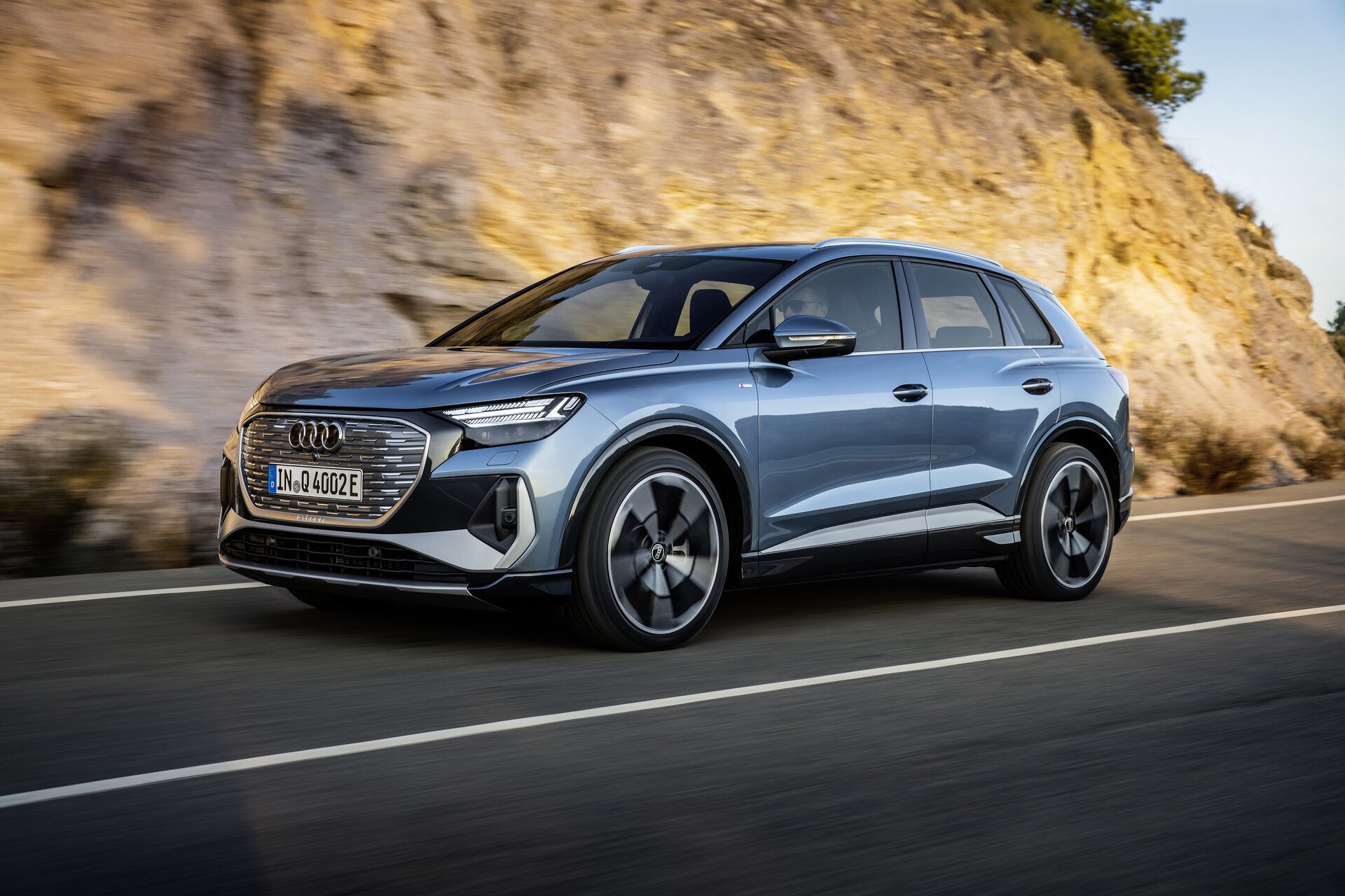 Audi Q4 e-tron e Q4 Sportback e-tron: le immagini ufficiali