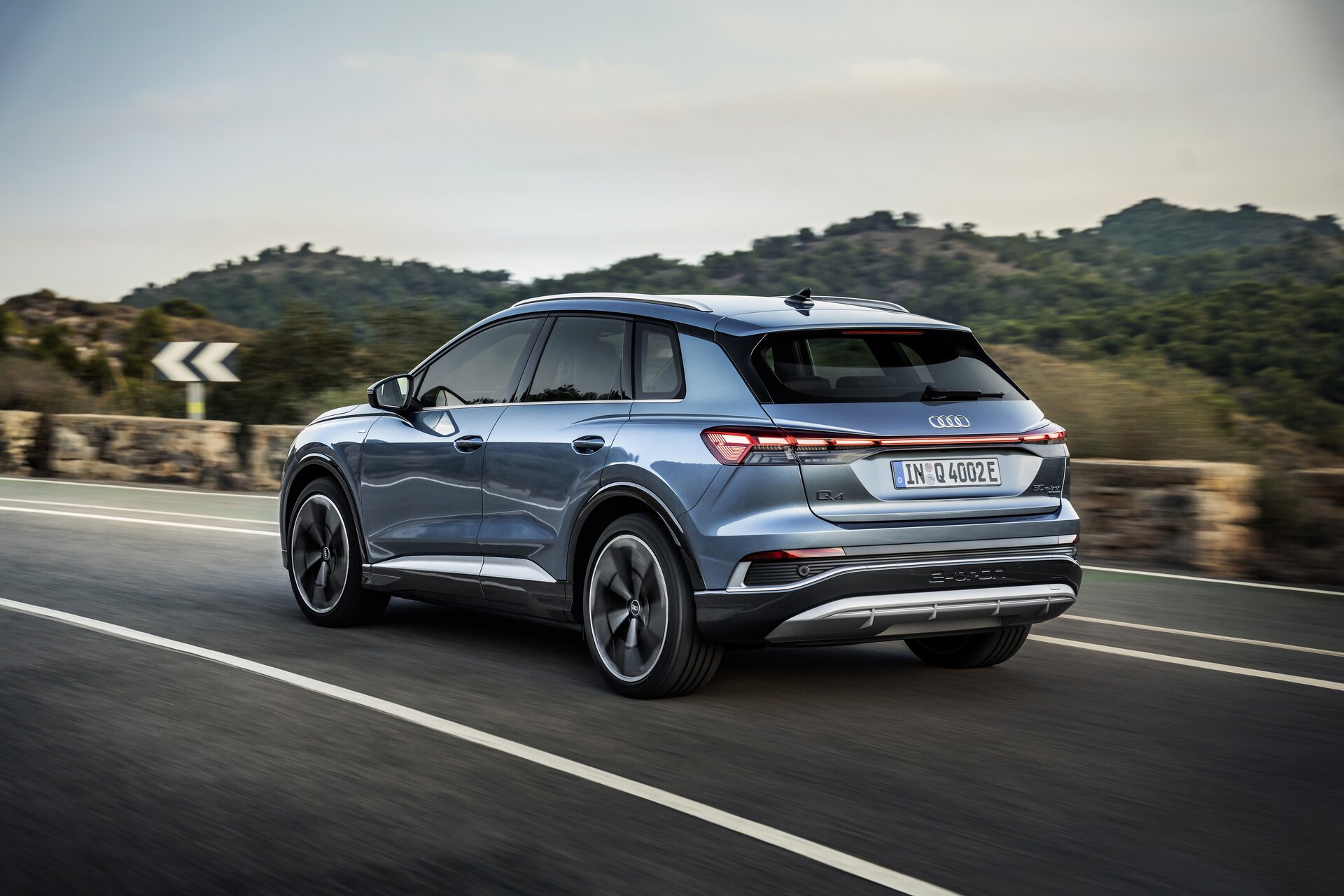 Audi Q4 e-tron e Q4 Sportback e-tron: le immagini ufficiali