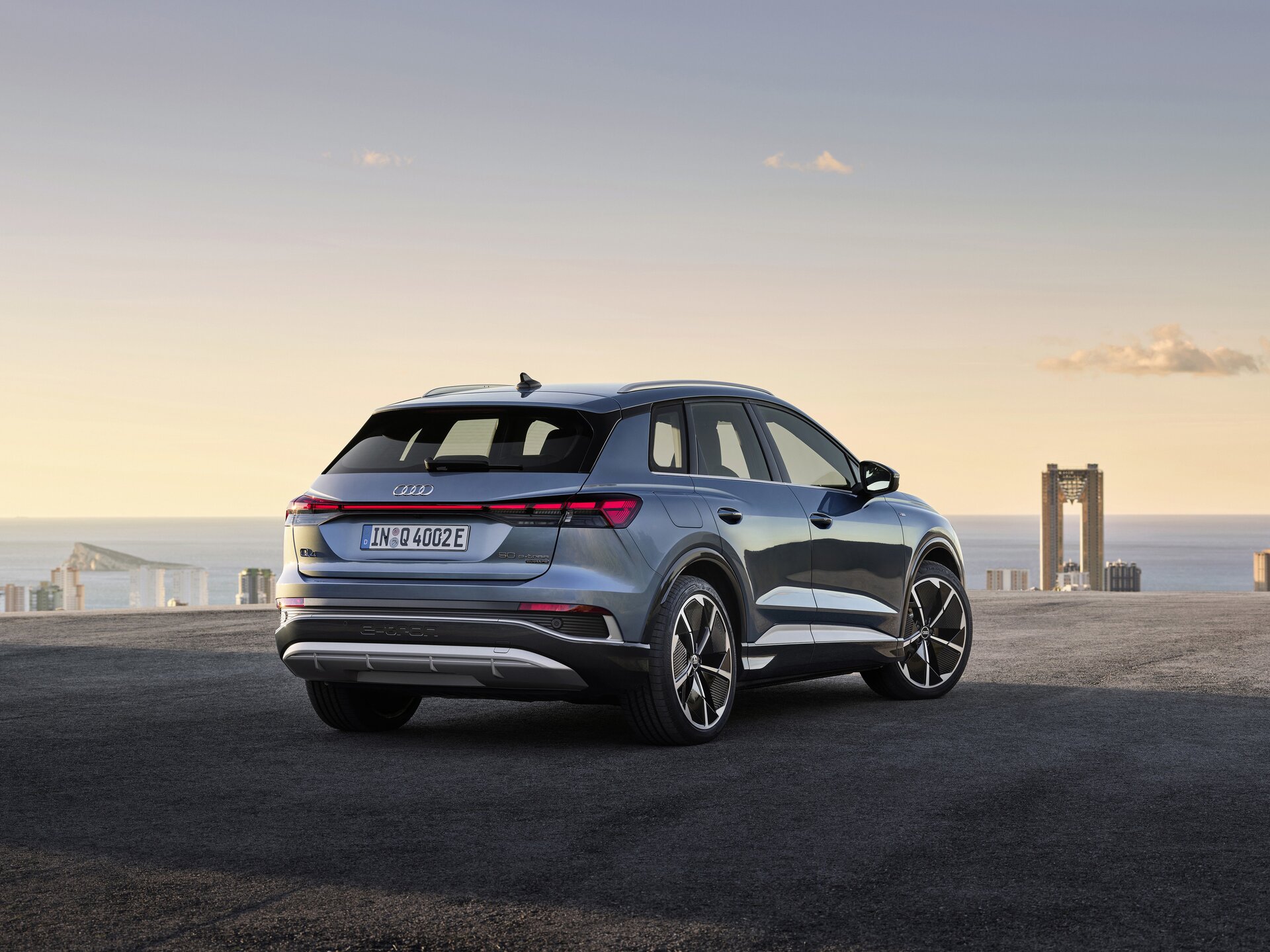 Audi Q4 e-tron e Q4 Sportback e-tron: le immagini ufficiali