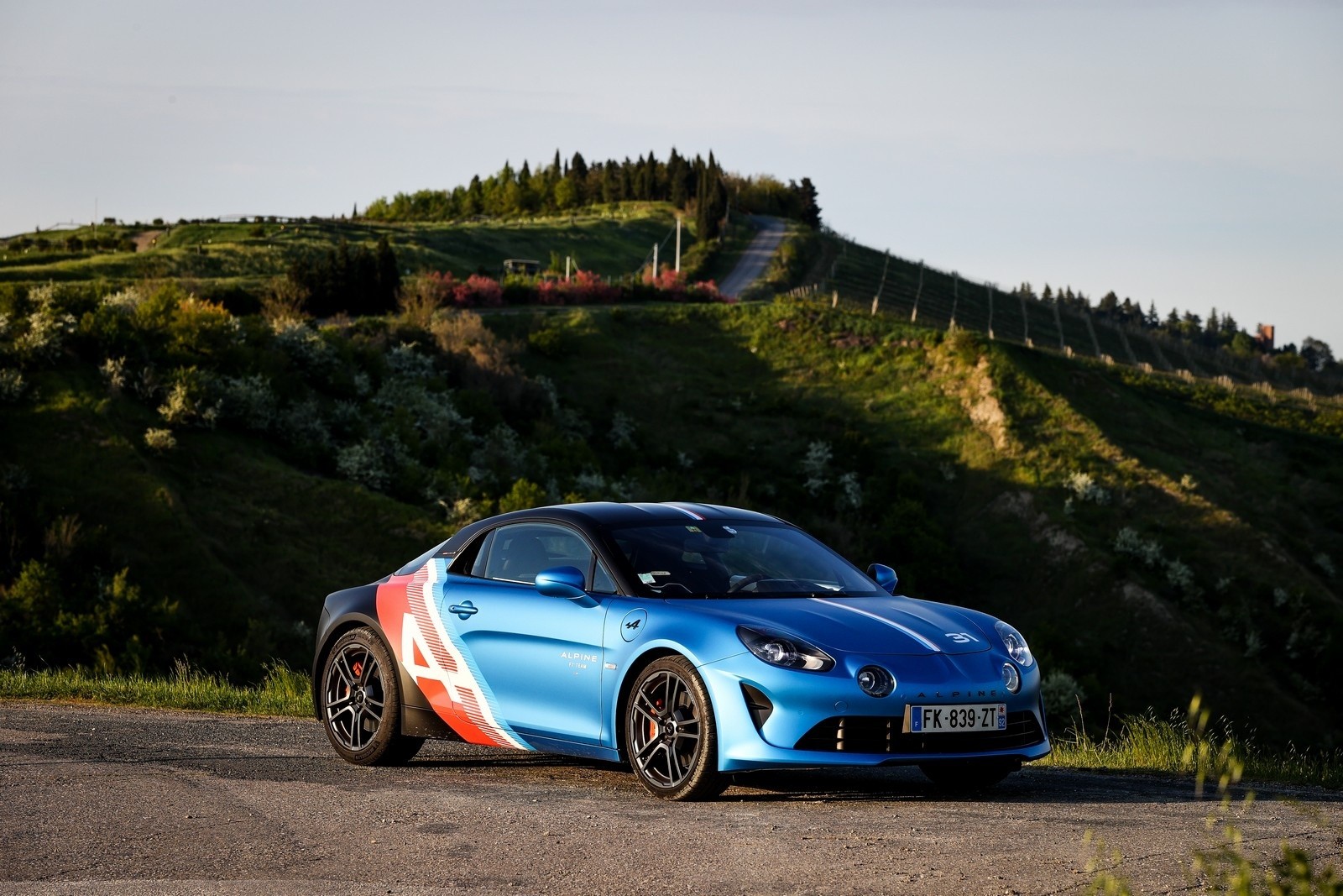 Alpine A110 Trackside: immagini ufficiali