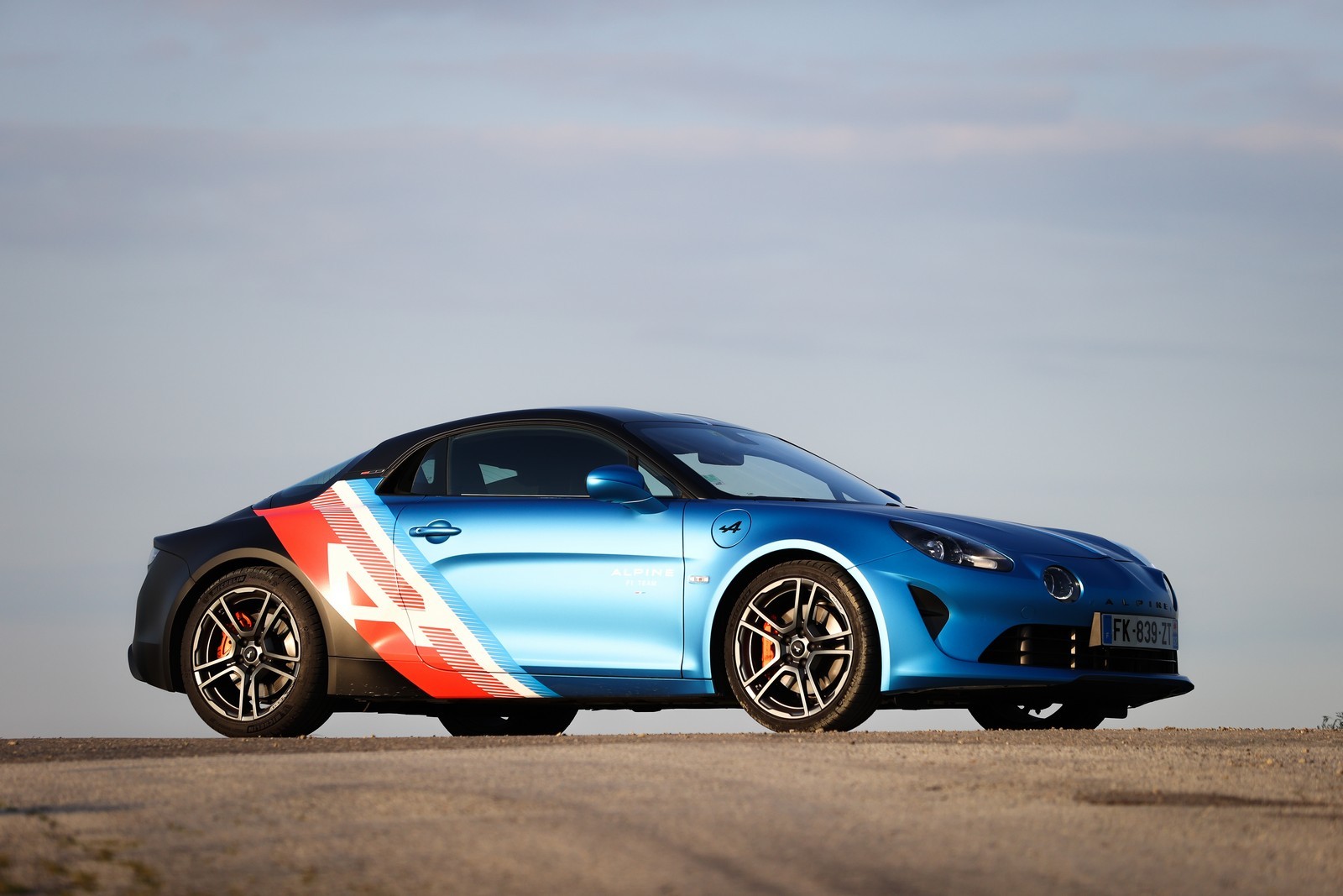 Alpine A110 Trackside: immagini ufficiali