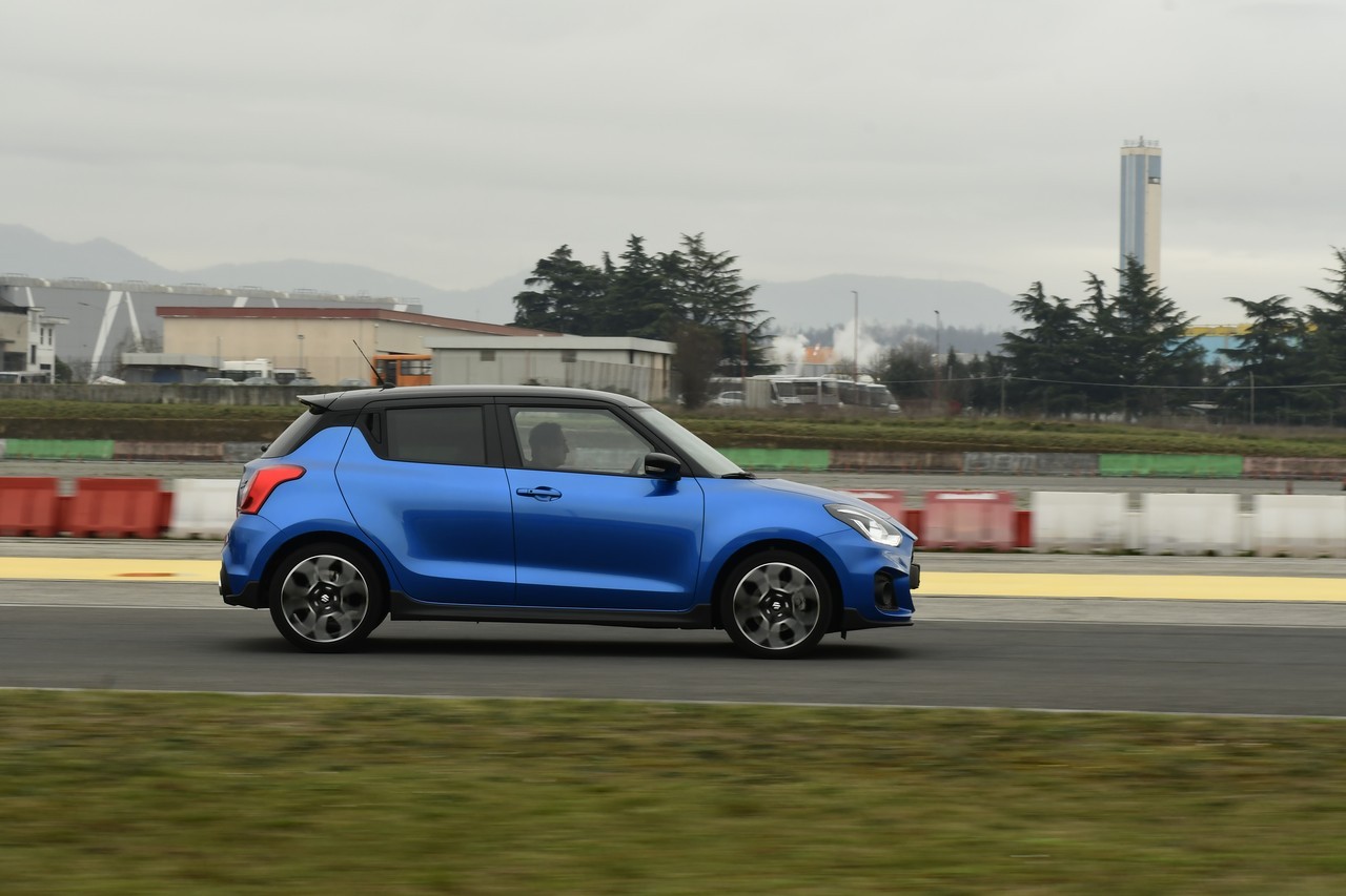 Suzuki Swift Sport Hybrid: la prova su strada