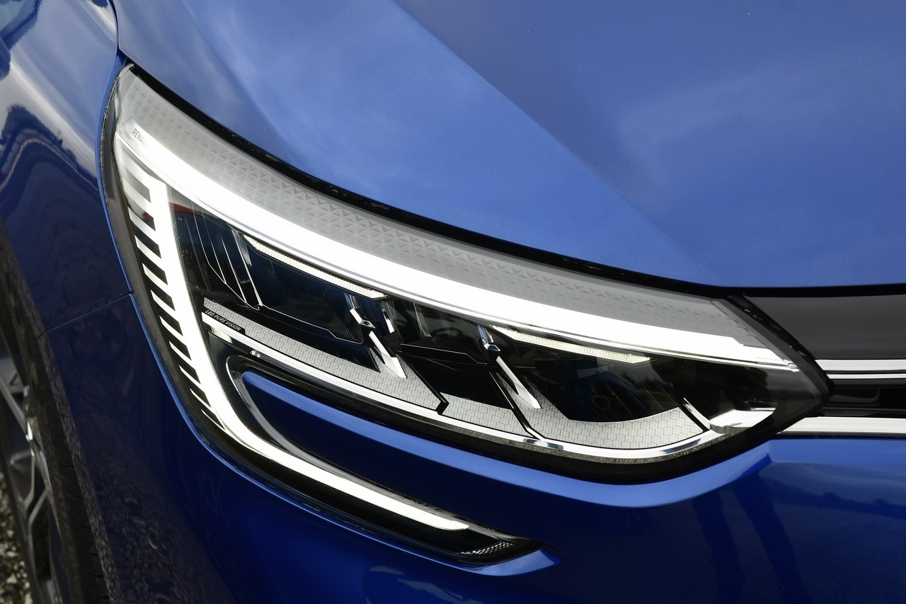 Renault Megane E-Tech Plug-in: la prova su strada