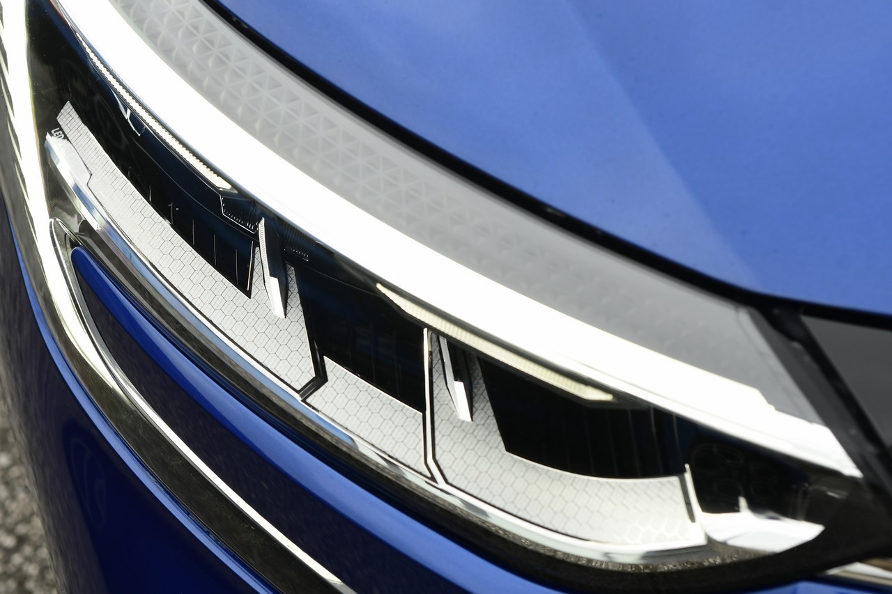 Renault Megane E-Tech Plug-in: la prova su strada