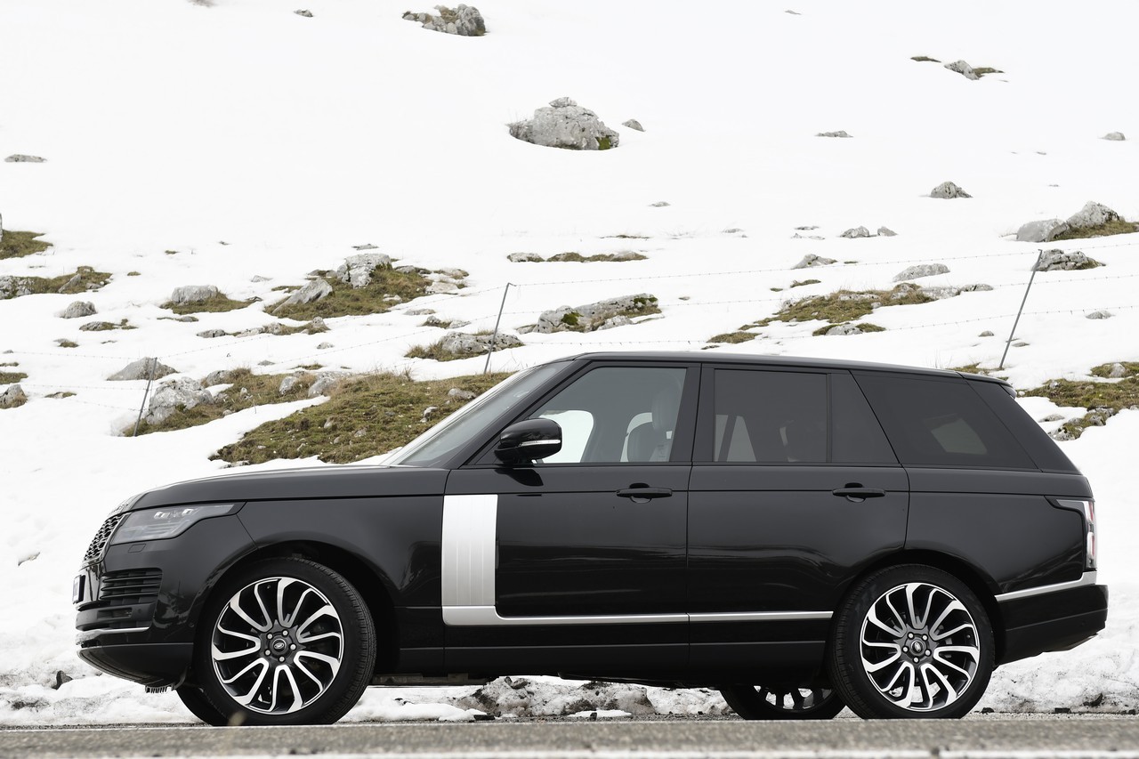 Range Rover 3.0 SDV6 Vogue: prova su strada