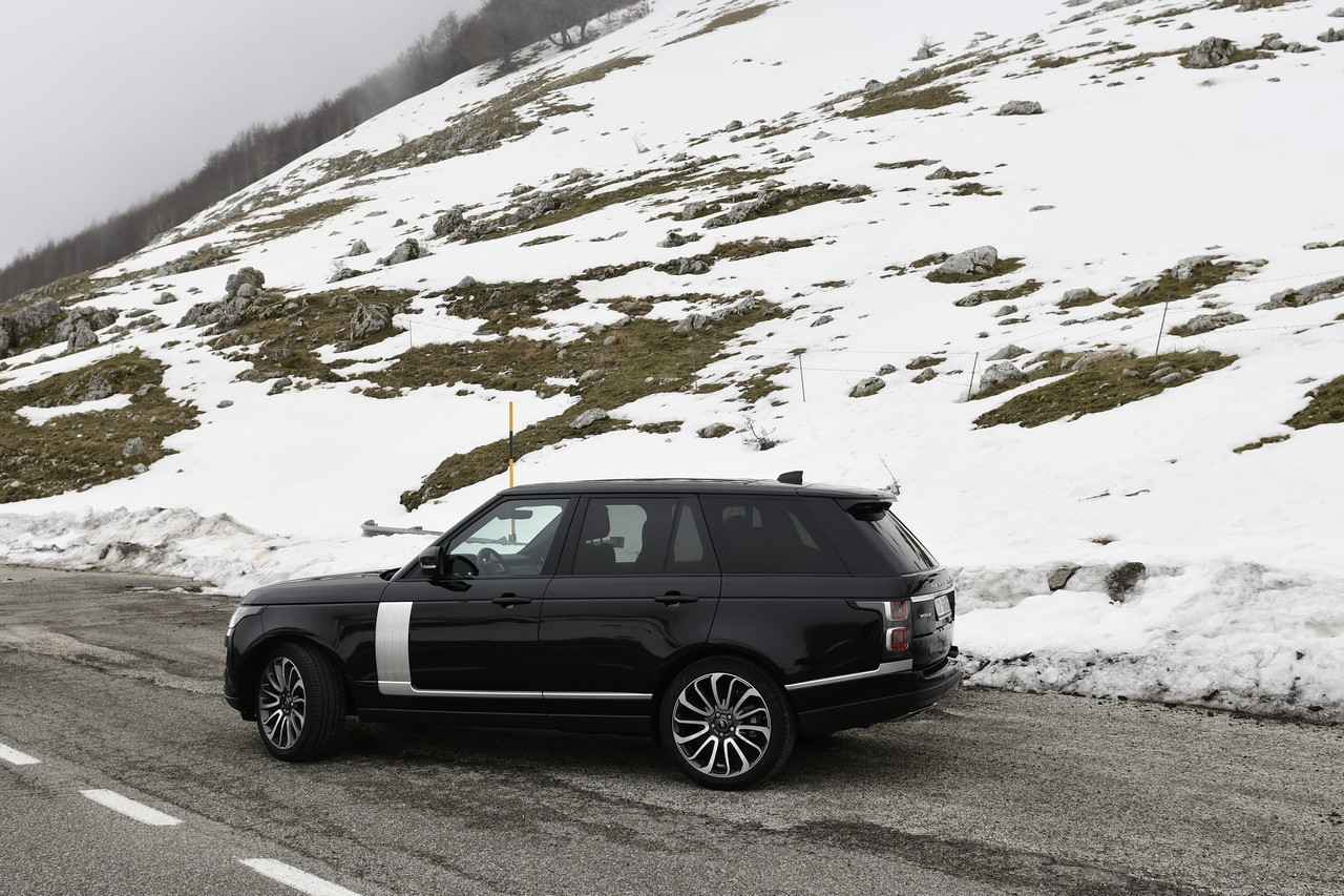 Range Rover 3.0 SDV6 Vogue: prova su strada