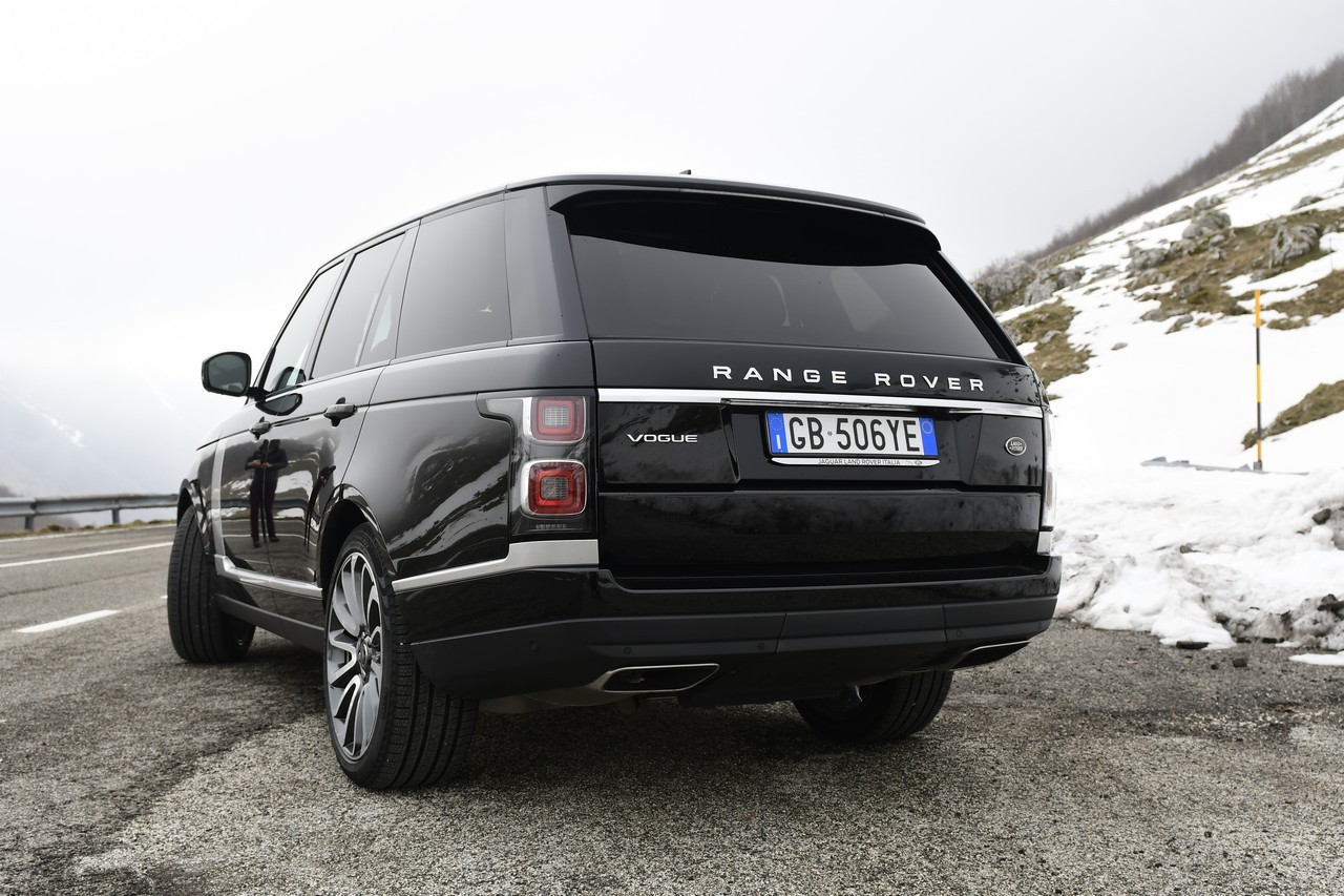 Range Rover 3.0 SDV6 Vogue: prova su strada