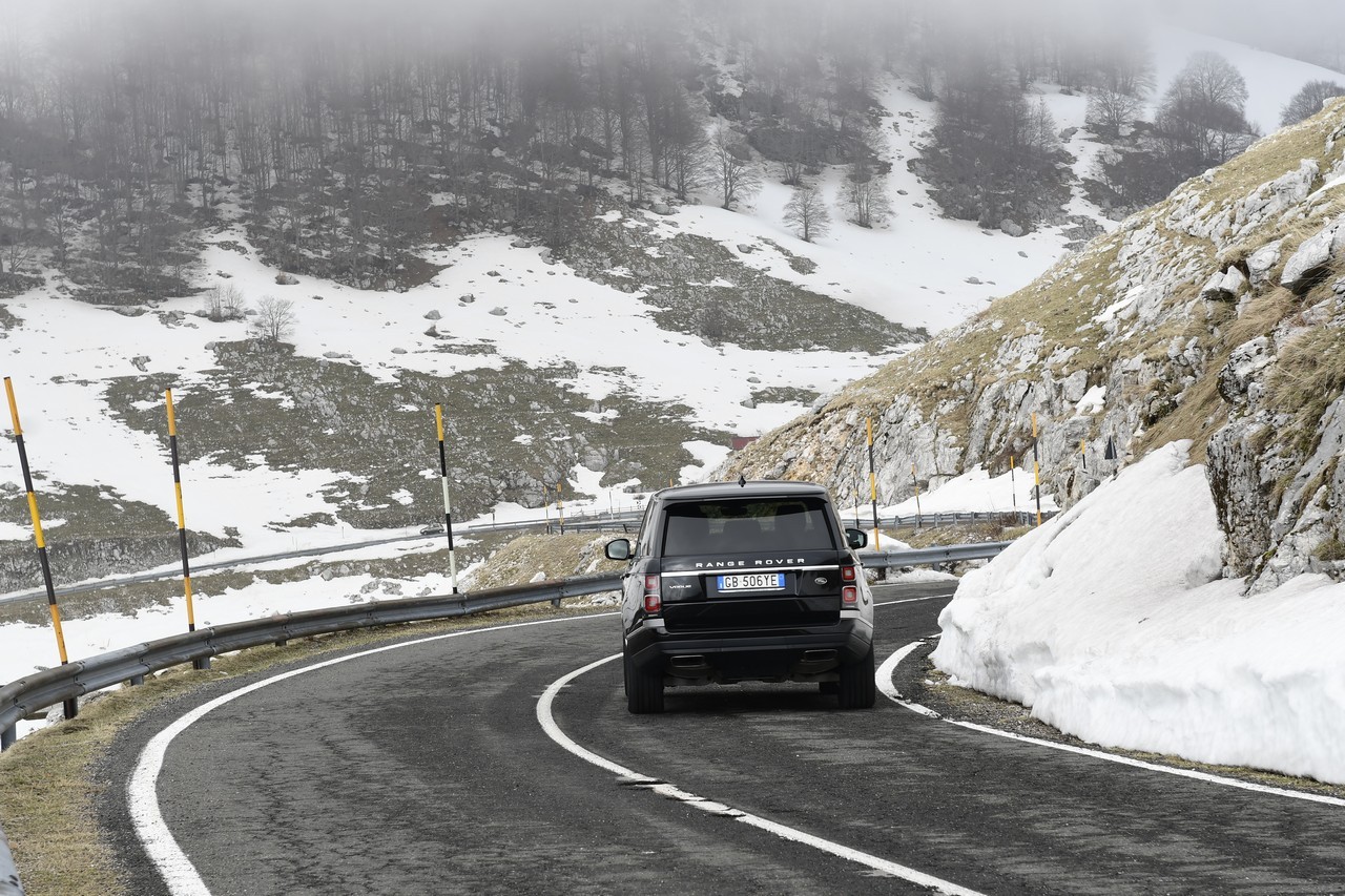 Range Rover 3.0 SDV6 Vogue: prova su strada