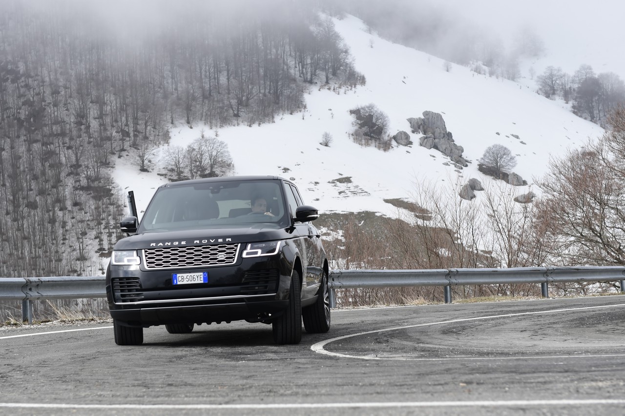 Range Rover 3.0 SDV6 Vogue: prova su strada